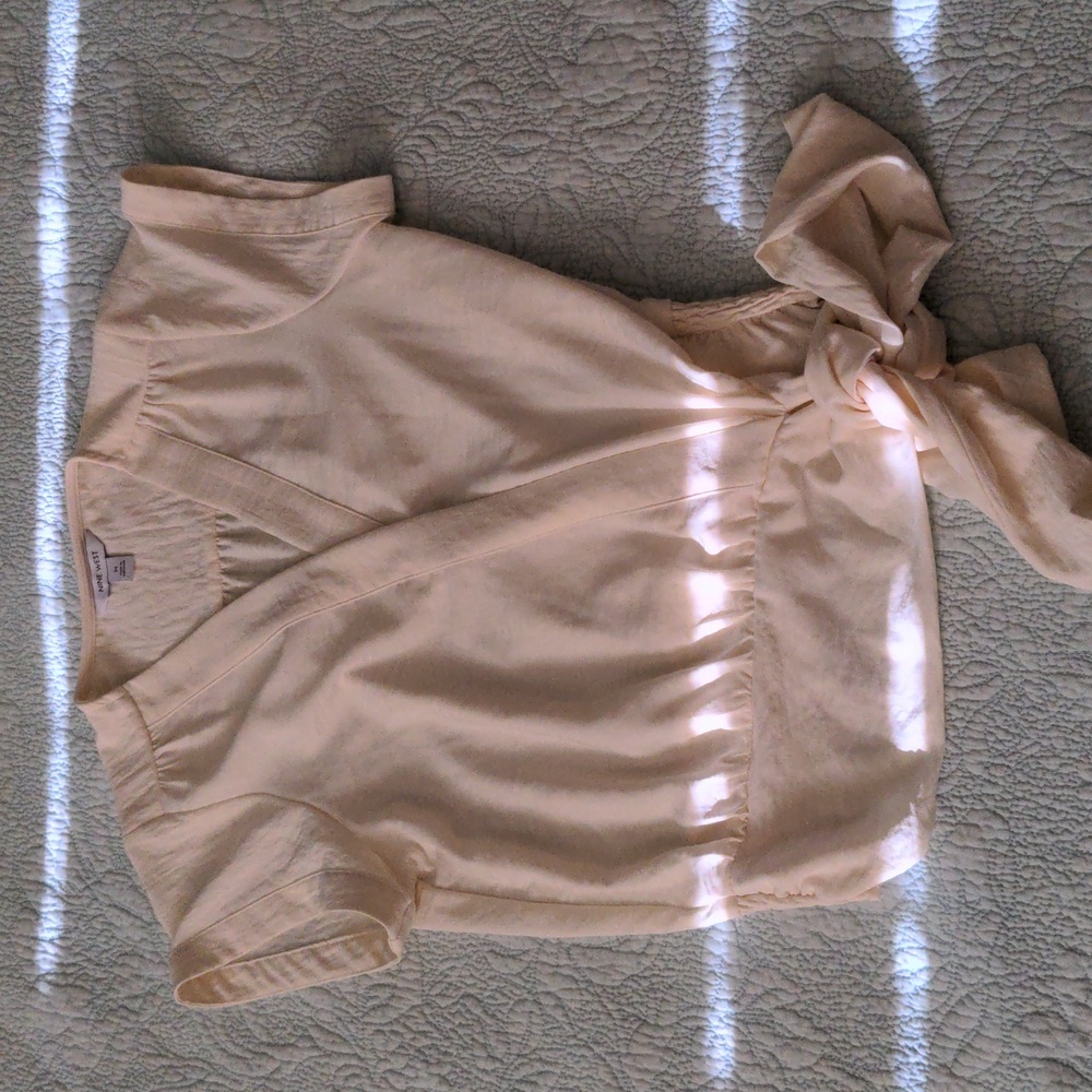 Nine West V-Neck crop bow top- medium, Ivory